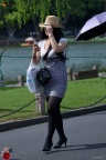 少妇丰满性感的黑丝高跟美腿 [谭氏街拍]